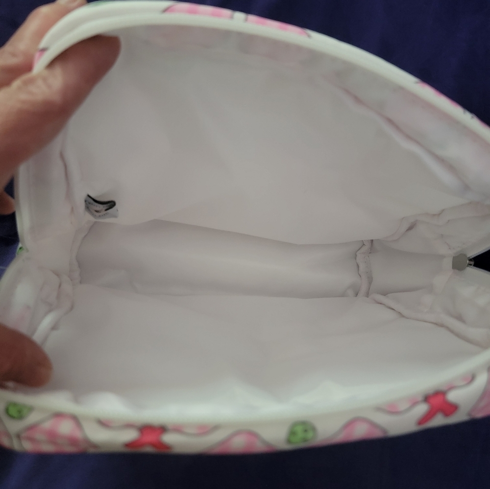 Pickleball Puffer Pouch - Picture 2 of 2